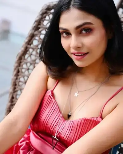 Call Girls Service in Sausar
